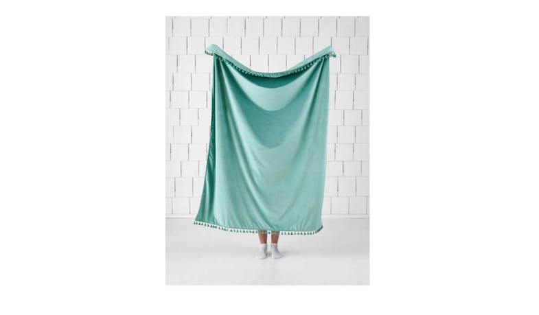 Linen House Belmore Throw - Aqua Linen House Belmore Throw - Aqua