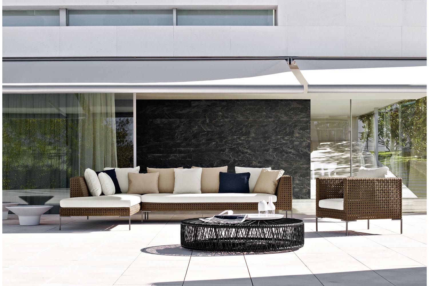 Charles Outdoor Sofa by Antonio Citterio for B&B Italia ...