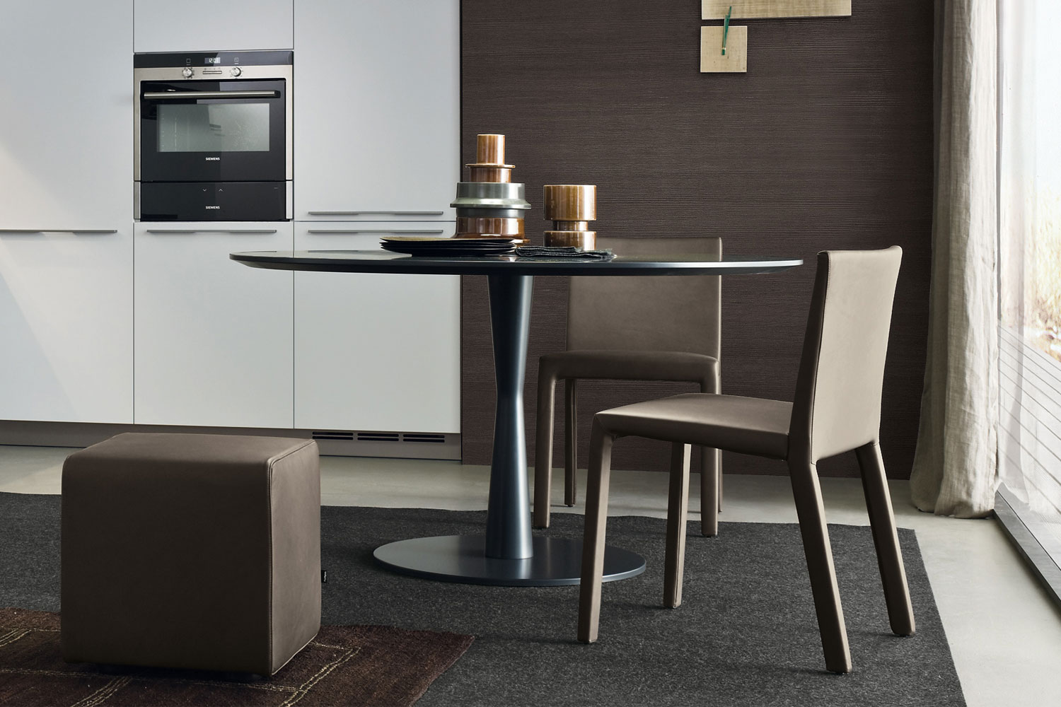 Flute dining table by Roberto Barbieri for Poliform Space Furniture