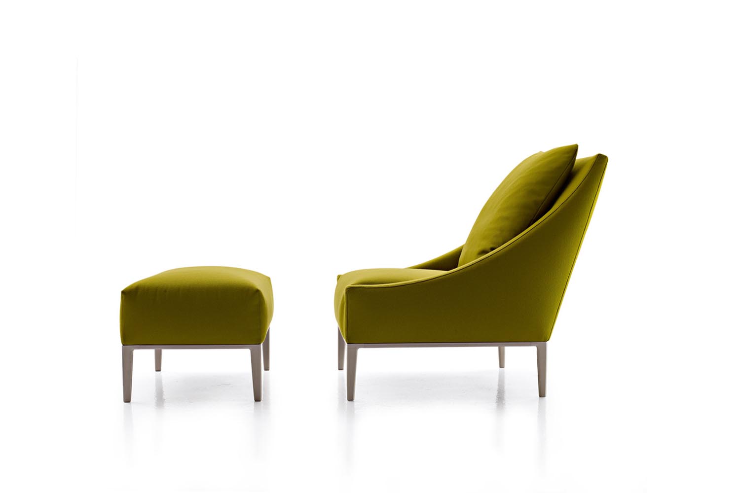 Jean Armchair By Antonio Citterio For B&B Italia | Space Furniture