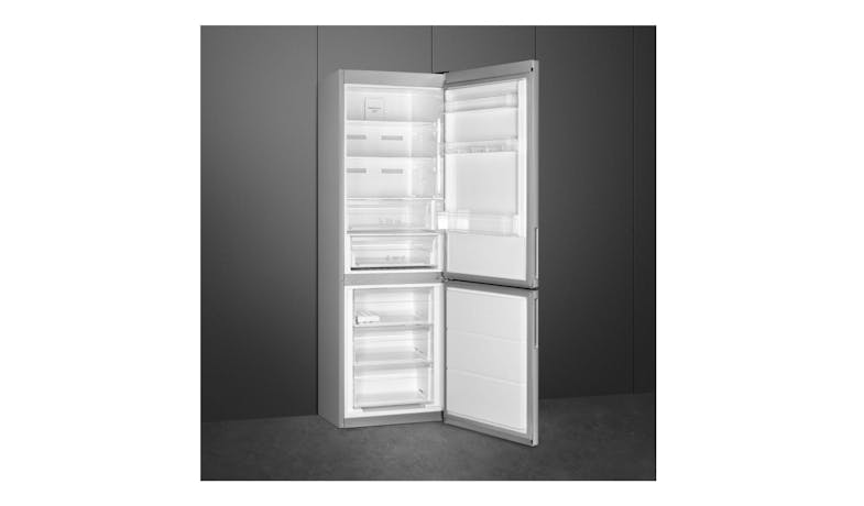 Smeg Universale FC60EN3XL 324L 2-Door Refrigerator - Inox Silver