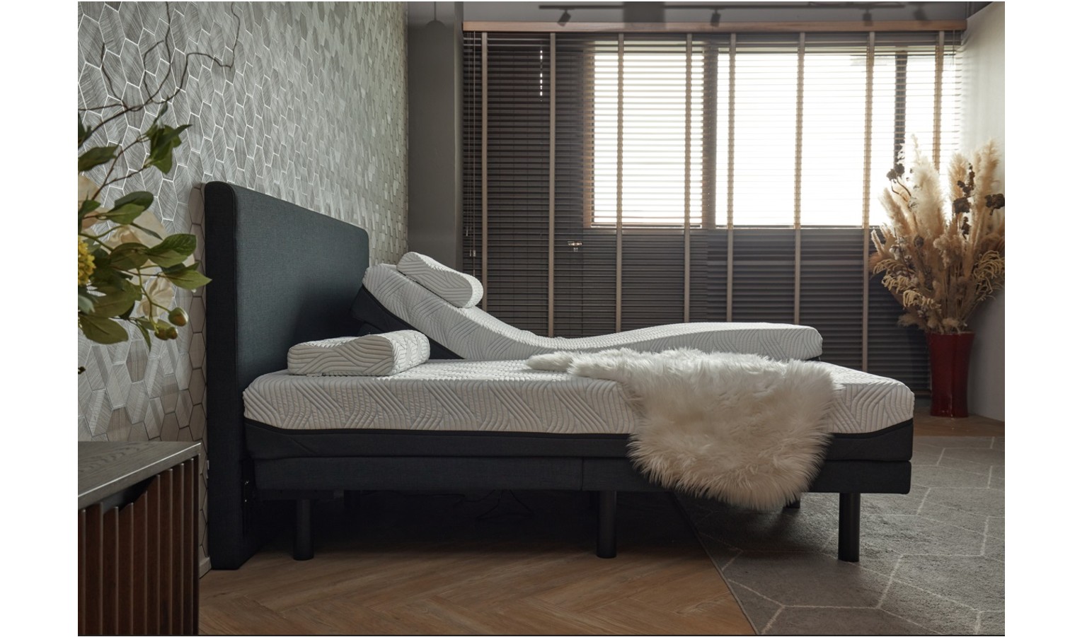 Tempur® Aspire Adjustable Bed Base (Valid for Purchase with a Tempur Mattress) - Super Single Size_1