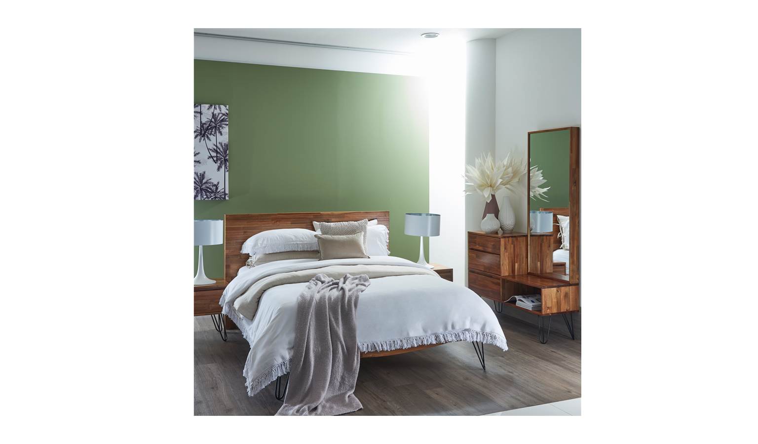 Safira Bed Frame - Queen Size