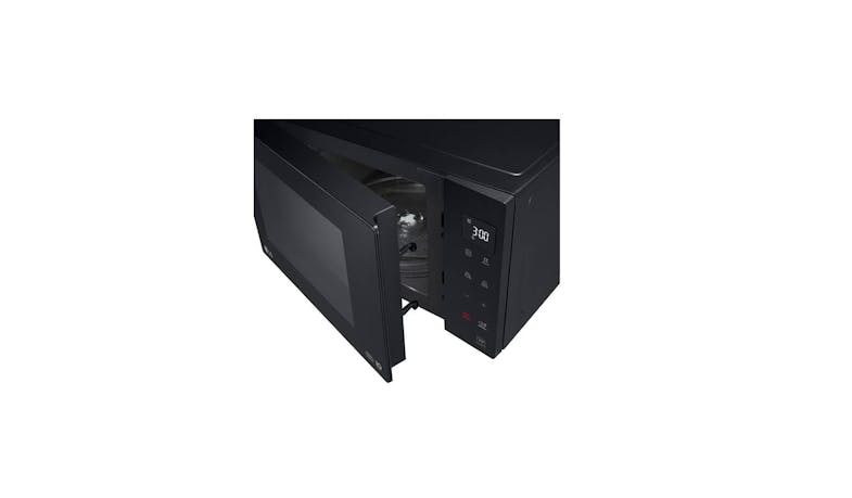 LG MS2336GIB NeoChef 23L Microwave Oven - Alt Angle