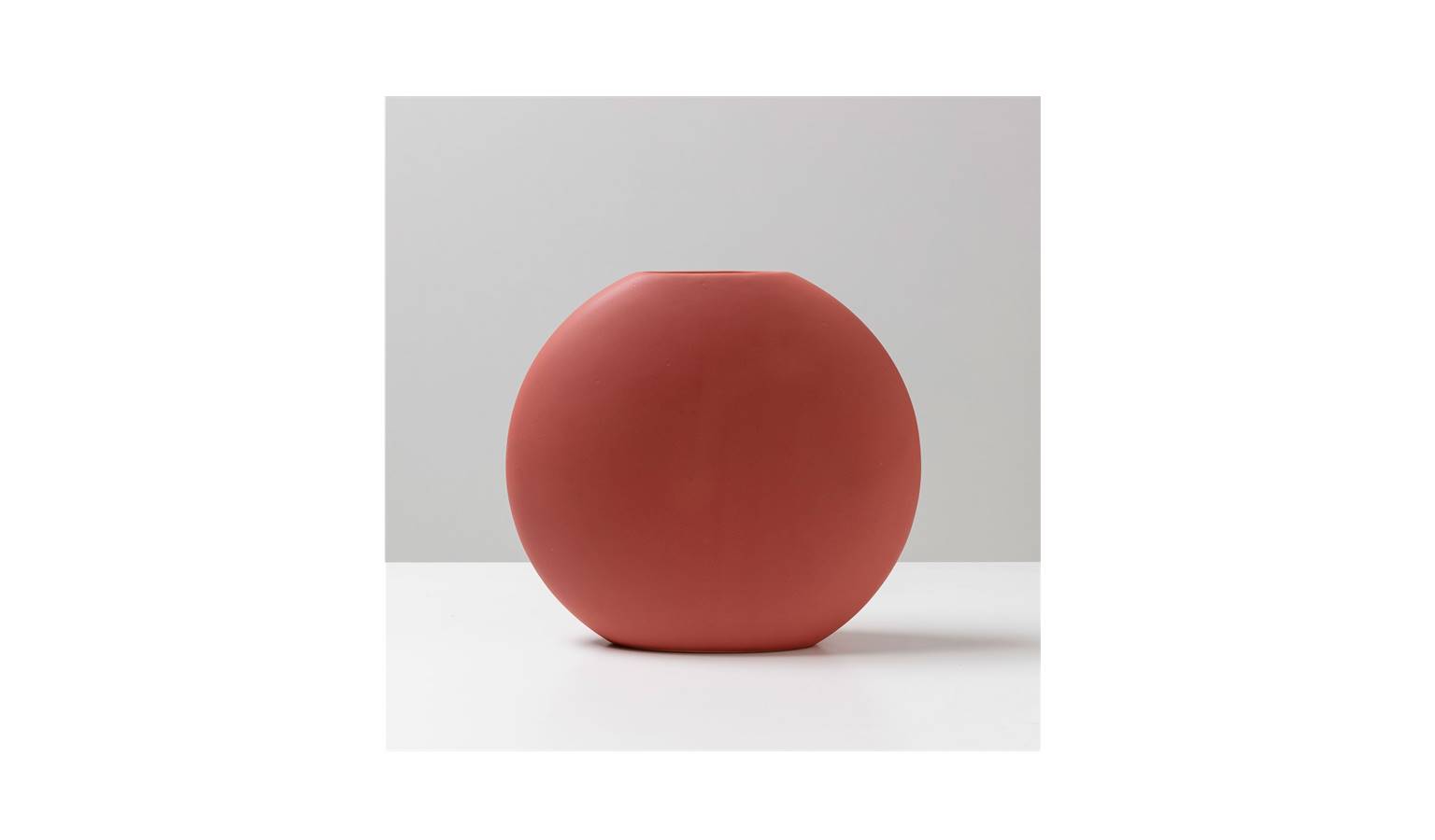 Round Large Flat Vase - Clay (Main)