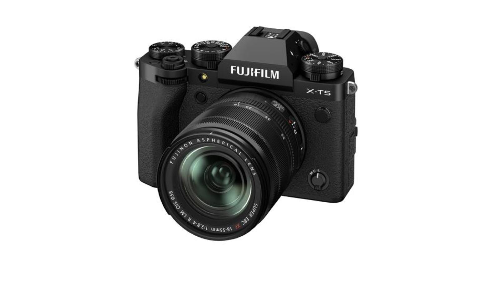 Fujifilm X-T5 Mirrorless Camera with 16-80mm Lens - Black