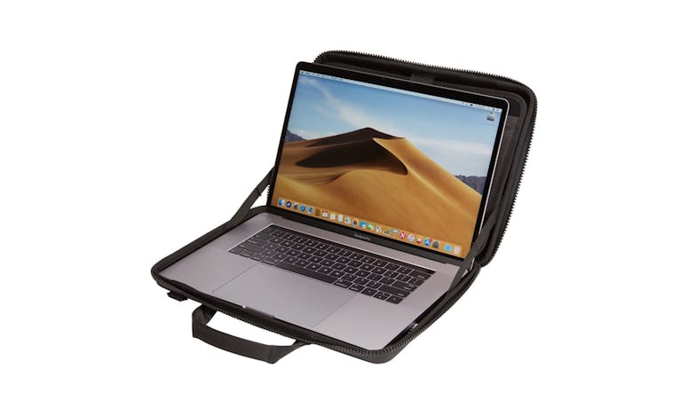 Thule TGAE2356/BLK Gauntlet MacBook Pro 15" Attaché - Black_02