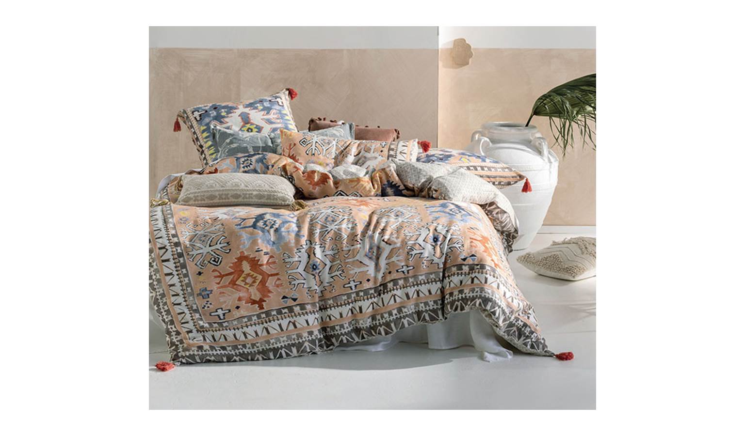 Linen House Fransisca King Quilt Cover Set - Peach