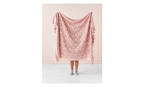 Linen House Somers Throw - Rose