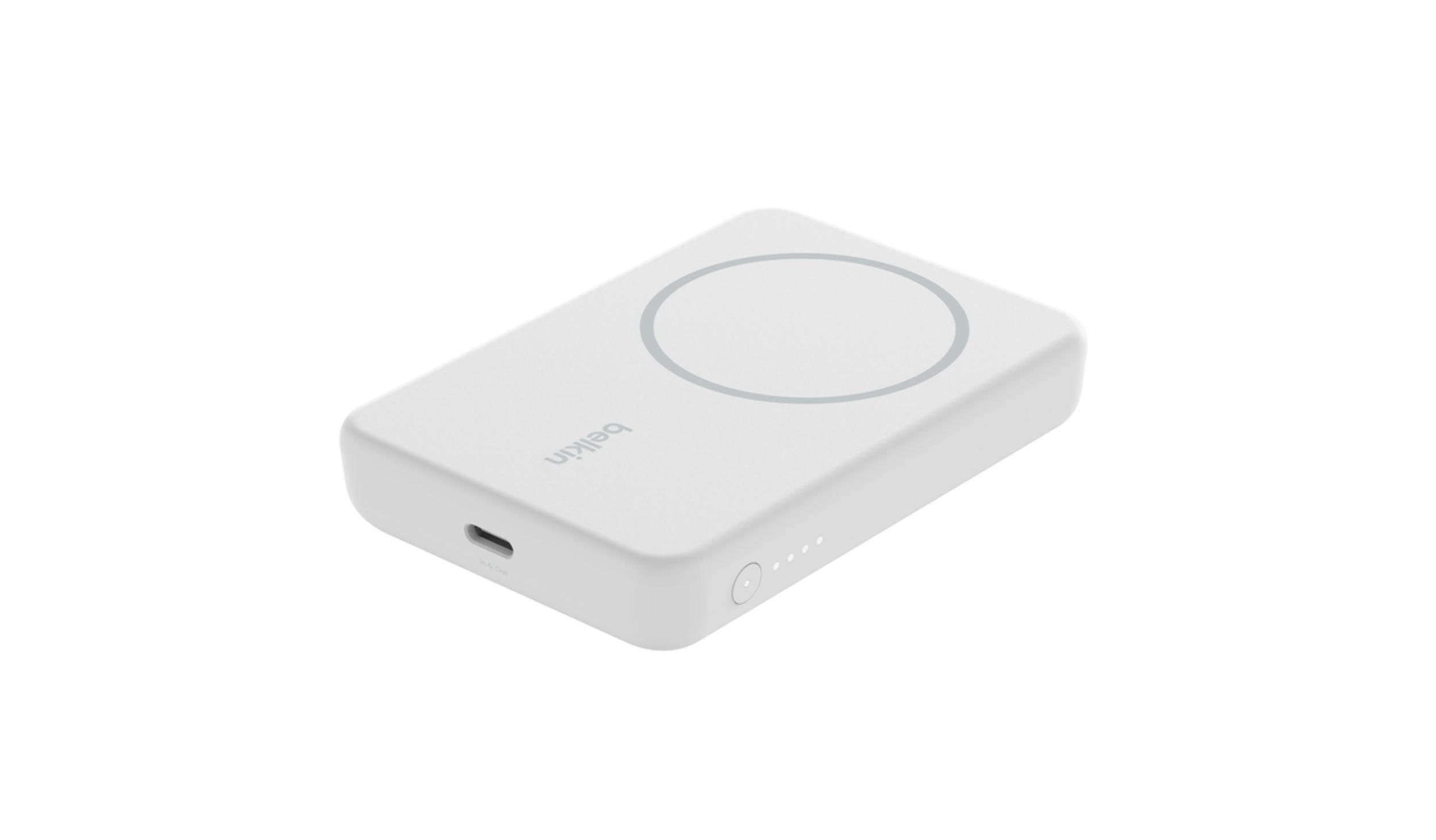 Belkin BoostCharge 5000mAH Magnetic Wireless Power Bank - White
